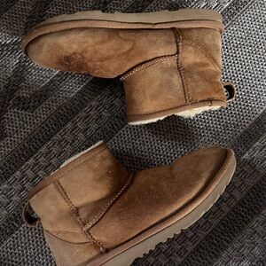 ugg boots tan